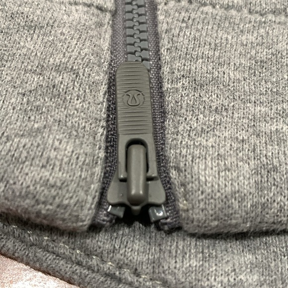 Lululemon Womens Quilted Zipper Sweater-WOMENS MEDIUM, SEE MEASUREMENTS FOR SIZE - Picture 5 of 15